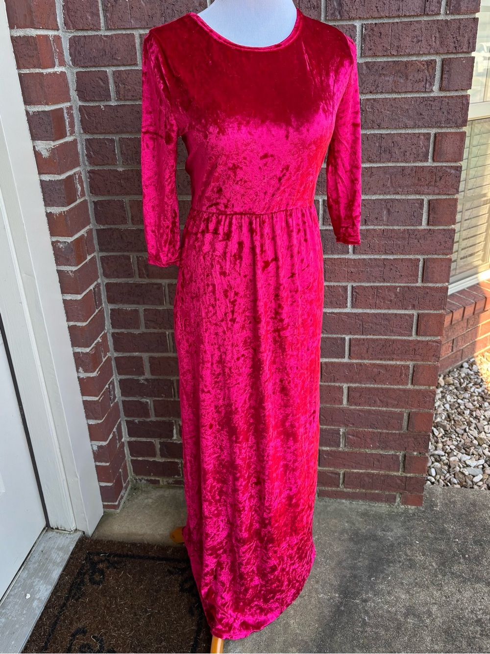Long Sleeve Velvet Maxi Dress in Vibrant Fuchsia Pink